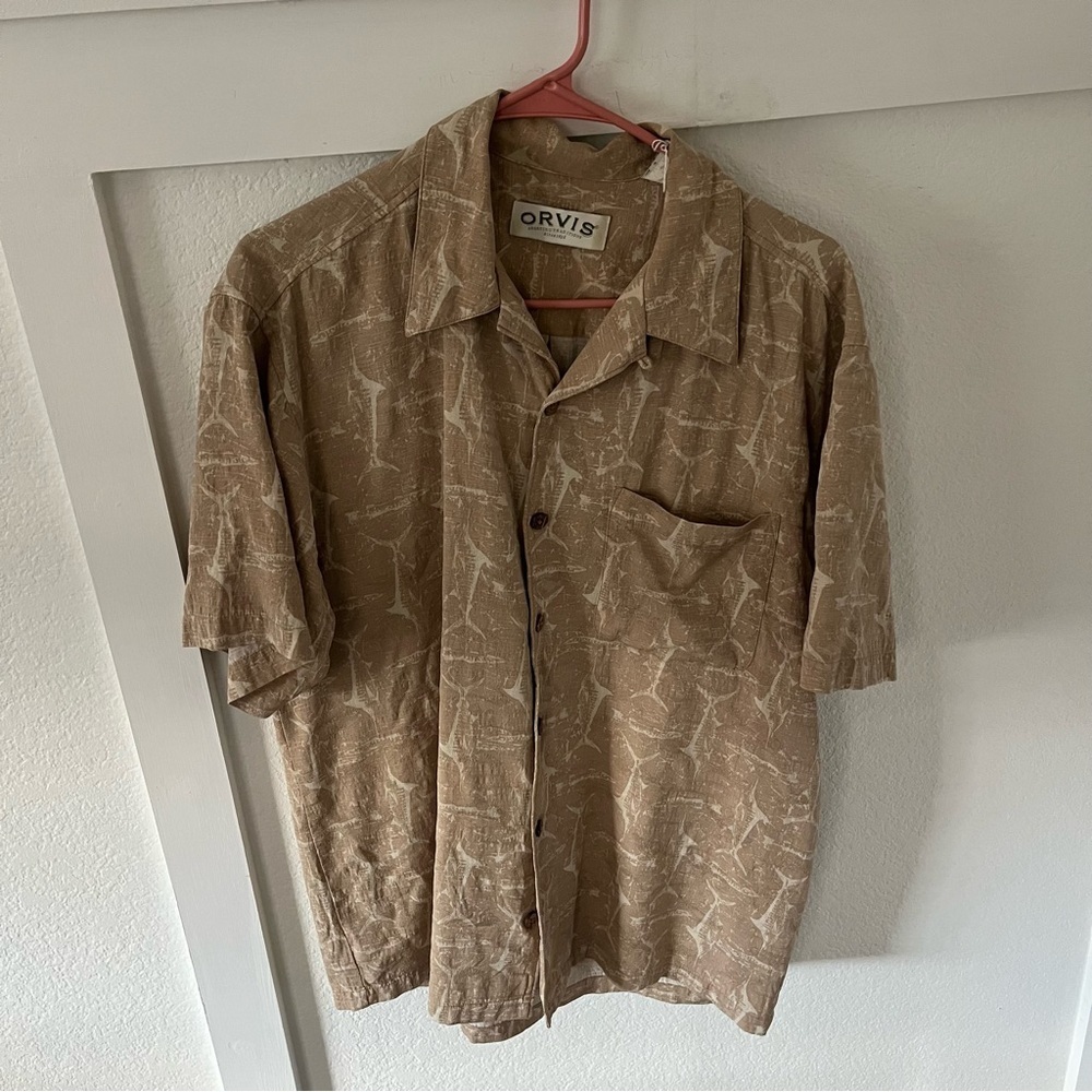 Orvis Men’s Medium Silk Fishing Button-down Shirt